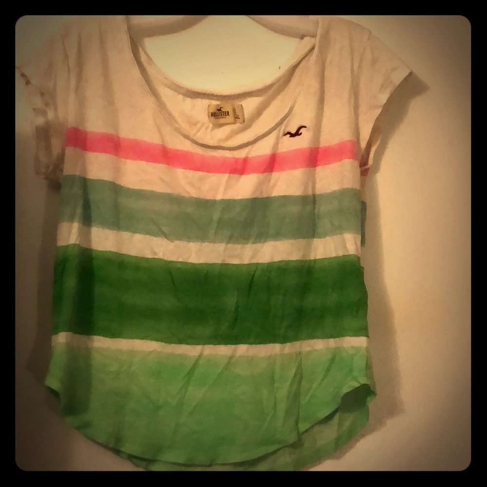 Size small hollister tee short sleeve striped!!